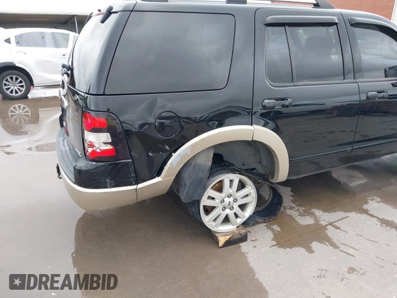 2006 Ford Explorer Eddie Bauer z VIN 1FMEU74E36ZA08375, wystawiony jako IAAI lot #42486008 z przebiegiem 214 761 mil mil oraz . Historia ofert i sprzedaży dostępna na DreamBid. Obrazek 6.