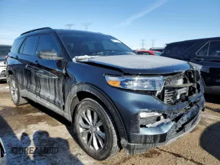 2024 Ford Explorer XLT with VIN 1FMSK8DH3RGA57018, listed as a Copart auction lot 46117645 with 4,525 mi miles and Salvage Title. Bid and sale history available at carsss.com. Image 4.
