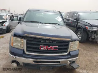2011 GMC Sierra 1500 SLE with VIN 3GTP1VE02BG123914, listed as a IAAI auction lot 41936507 with 205,171 mi miles. Bid and sale history available at carsss.com. Image 12.