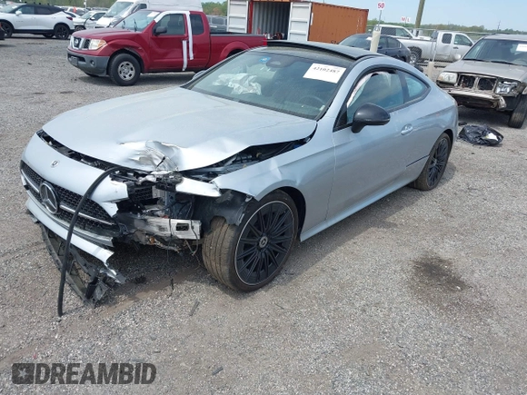 2024 Mercedes-Benz CLE 300 z VIN W1KMJ4HB6RF035931, wystawiony jako IAAI lot #42102487 z przebiegiem 3169 mil mil oraz . Historia ofert i sprzedaży dostępna na DreamBid. Obrazek 2.