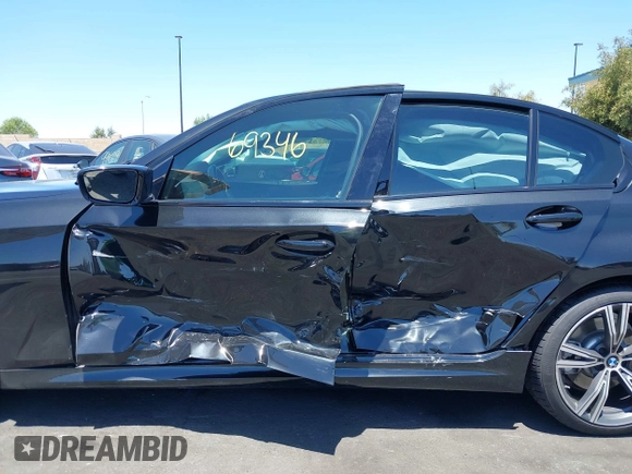 2020 BMW 3 Series 330i с VIN 3MW5R1J00L8B27239, выставлен на аукционе IAAI как лот 42269346 с пробегом 55 822 миль миль и . История ставок и продаж доступна на DreamBid. Изображение 6.