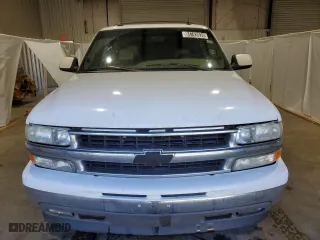 2005 Chevrolet Tahoe Z71 with VIN 1GNEC13T35R215147, listed as a Copart auction lot 84743034 with 152,637 mi miles and Clean Title. Bid and sale history available at carsss.com. Image 5.
