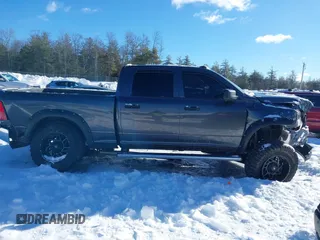 2018 Ram 2500 Tradesman z VIN 3C6UR5CL3JG380790, wystawiony jako IAAI lot #41579401 z przebiegiem 72 675 mil mil oraz . Historia ofert i sprzedaży dostępna na DreamBid. Obrazek 14.