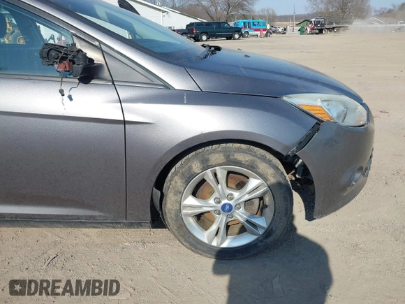 2014 Ford Focus SE with VIN 1FADP3F2XEL170580, listed as a IAAI auction lot 41752699 with 102,666 mi miles. Bid and sale history available at carsss.com. Image 13.