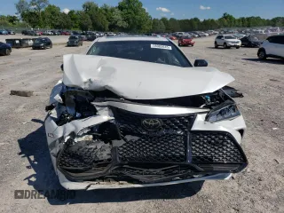2019 Toyota Avalon XLE z VIN 4T1BZ1FB1KU028085, wystawiony jako Copart lot #58085645 z przebiegiem 39 656 mil mil oraz Szkoda całkowita • Salvage title. Historia ofert i sprzedaży dostępna na DreamBid. Obrazek 5.