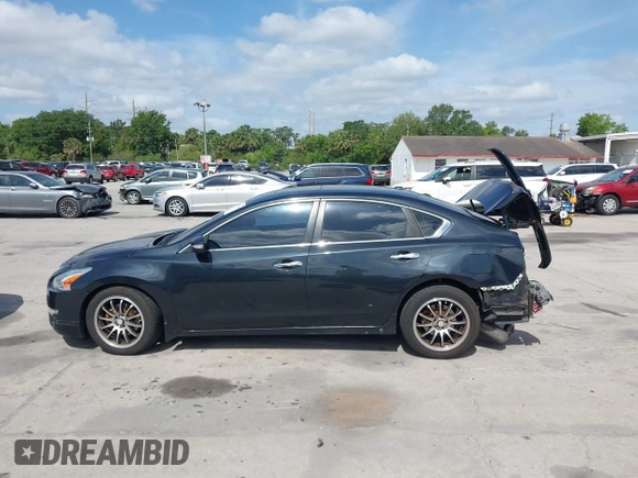 2013 Nissan Altima SV with VIN 1N4AL3APXDC253975, listed as a IAAI auction lot 42112765 with 169,825 mi miles and . Bid and sale history available at carsss.com. Image 14.