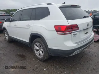 2018 Volkswagen Atlas Launch Edition with VIN 1V2BR2CA2JC512016, listed as a IAAI auction lot 42252569 with 130,628 mi miles and . Bid and sale history available at DreamBid. Image 3.