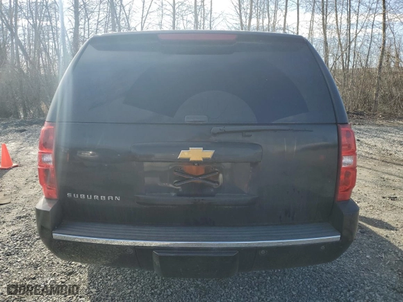 2014 Chevrolet Suburban LTZ with VIN 1GNSCKE08ER230741, listed as a Copart auction lot 47234095 with 184,263 mi miles and Salvage Title. Bid and sale history available at carsss.com. Image 6.