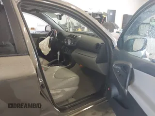 2010 Toyota RAV4 Limited z VIN 2T3DK4DV1AW034891, wystawiony jako IAAI lot #42645241 z przebiegiem 143 740 mil mil oraz . Historia ofert i sprzedaży dostępna na DreamBid. Obrazek 5.