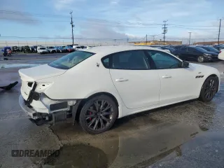 2022 Maserati Quattroporte GT z VIN ZAM56XPA9N1386149, wystawiony jako Copart lot #45134625 z przebiegiem 19 642 mil mil oraz Szkoda całkowita • Salvage title. Historia ofert i sprzedaży dostępna na DreamBid. Obrazek 3.