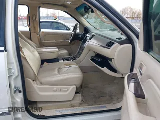 2007 Cadillac Escalade z VIN 1GYFK63837R139628, wystawiony jako IAAI lot #41108201 z przebiegiem 243 847 mil mil oraz . Historia ofert i sprzedaży dostępna na DreamBid. Obrazek 5.