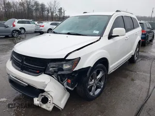 2017 Dodge Journey Crossroad Plus z VIN 3C4PDCGB8HT517069, wystawiony jako IAAI lot #41553745 z przebiegiem 77 926 mil mil oraz . Historia ofert i sprzedaży dostępna na DreamBid. Obrazek 6.