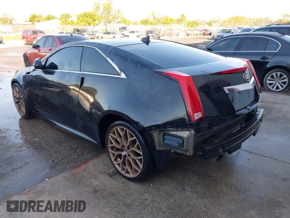 2011 Cadillac CTS Performance z VIN 1G6DJ1ED7B0135191, wystawiony jako IAAI lot #41660128 z przebiegiem 121 567 mil mil oraz . Historia ofert i sprzedaży dostępna na DreamBid. Obrazek 3.