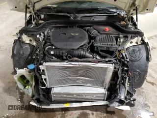 2017 MINI Hardtop 4 Door Cooper S z VIN WMWXU3C52H2D31688, wystawiony jako Copart lot #85785404 z przebiegiem 69 849 mil mil oraz Szkoda całkowita • Salvage title. Historia ofert i sprzedaży dostępna na DreamBid. Obrazek 13.