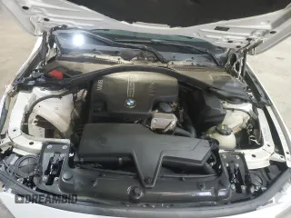 2015 BMW 3 Series 328i xDrive z VIN WBA3B5C55FF961191, wystawiony jako Copart lot #54799805 z przebiegiem 102 979 mil mil oraz Nie do naprawy • Non repairable. Historia ofert i sprzedaży dostępna na DreamBid. Obrazek 11.