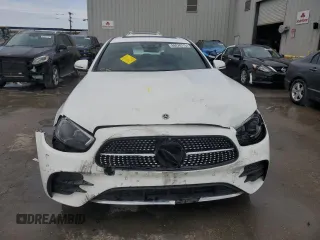 2022 Mercedes-Benz E-Class E 350 with VIN W1KZF8DB9NB070694, listed as a Copart auction lot 88928775 with 0 mi miles and Salvage Title. Bid and sale history available at carsss.com. Image 5.