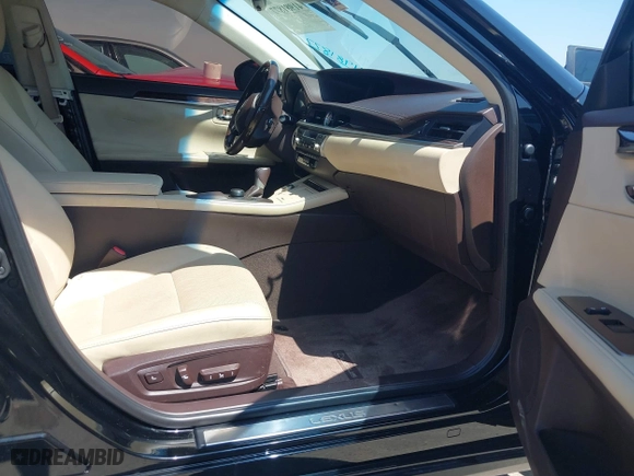 2016 Lexus ES 350 with VIN 58ABK1GG7GU019034, listed as a IAAI auction lot 41981877 with 1 mi miles. Bid and sale history available at carsss.com. Image 5.
