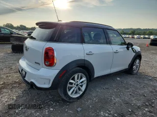 2012 MINI Countryman S z VIN WMWZC3C52CWL81324, wystawiony jako Copart lot #62769105 z przebiegiem 156 902 mil mil oraz Czysty tytuł • Clean title. Historia ofert i sprzedaży dostępna na DreamBid. Obrazek 3.