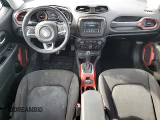 2020 Jeep Renegade Trailhawk z VIN ZACNJBC17LPM07229, wystawiony jako Copart lot #53372685 z przebiegiem 69 061 mil mil oraz Szkoda całkowita • Salvage title. Historia ofert i sprzedaży dostępna na DreamBid. Obrazek 8.