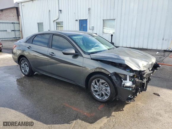 2024 Hyundai Elantra SEL with VIN KMHLM4DG4RU734240, listed as a Copart auction lot 42863805 with 14,880 mi miles and Salvage Title. Bid and sale history available at carsss.com. Image 4.