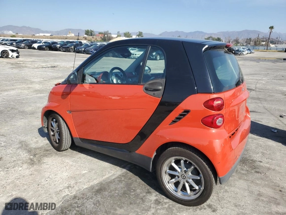 2008 Smart fortwo Pure with VIN WMEEJ31X28K185587, listed as a Copart auction lot 42464665 with 49,212 mi miles and Clean Title. Bid and sale history available at carsss.com. Image 2.