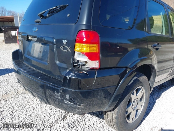2005 Ford Escape Limited with VIN 1FMCU04155KE23314, listed as a IAAI auction lot 41685671 with 265,731 mi miles. Bid and sale history available at carsss.com. Image 6.