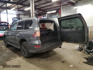 2022 Lexus GX with VIN JTJAM7BX9N5333994, listed as a Copart auction lot 45985575 with 32,360 mi miles and Salvage Title. Bid and sale history available at carsss.com. Image 2.