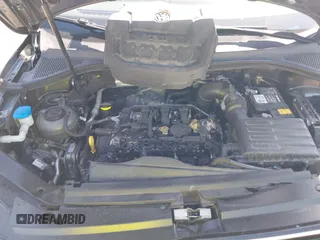 2018 Volkswagen Tiguan SEL z VIN 3VV3B7AXXJM205725, wystawiony jako IAAI lot #42285557 z przebiegiem 83 644 mil mil oraz . Historia ofert i sprzedaży dostępna na DreamBid. Obrazek 10.