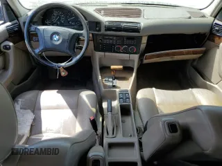 1995 BMW 5 Series 525i z VIN WBAHD6324SGK57242, wystawiony jako Copart lot #57287605 z przebiegiem Nie podano mil oraz Czysty tytuł • Clean title. Historia ofert i sprzedaży dostępna na DreamBid. Obrazek 8.