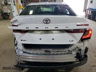 2025 Toyota Camry LE with VIN 4T1DAACK4SU126886, listed as a Copart auction lot 53800815 with 1,580 mi miles and Clean Title. Bid and sale history available at carsss.com. Image 6.