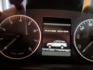2011 Land Rover Range Rover Sport HSE Lux z VIN SALSK2D49BA296556, wystawiony jako Copart lot #55102445 z przebiegiem 118 318 mil mil oraz Szkoda całkowita • Salvage title. Historia ofert i sprzedaży dostępna na DreamBid. Obrazek 9.