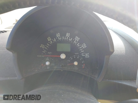 2002 Volkswagen Beetle GLS z VIN 3VWCB21CX2M432877, wystawiony jako IAAI lot #41605027 z przebiegiem Nie podano mil oraz . Historia ofert i sprzedaży dostępna na DreamBid. Obrazek 7.