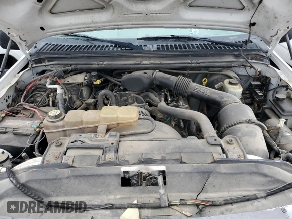 2004 Ford F-250 with VIN 1FDNX21L44ED76226, listed as a Copart auction lot 42002655 with 145,201 mi miles and Salvage title. Bid and sale history available at DreamBid. Image 11.