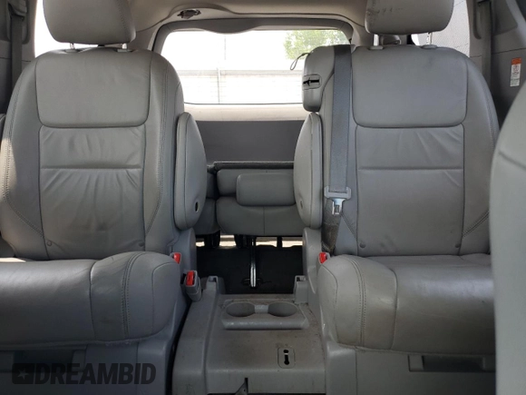 2017 Toyota Sienna XLE Auto Access Seat с VIN 5TDYZ3DC5HS893015, выставлен на аукционе Copart как лот 62248085 с пробегом 114 018 миль миль и Списание • Salvage title. История ставок и продаж доступна на DreamBid. Изображение 10.