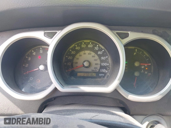 2004 Toyota 4Runner SR5 with VIN JTEBU14R840025791, listed as a IAAI auction lot 42252764 with 270,162 mi miles and . Bid and sale history available at DreamBid. Image 7.