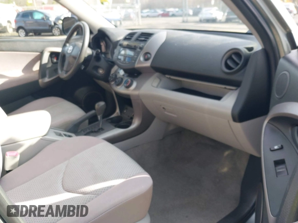 2007 Toyota RAV4 with VIN JTMBK33V976011985, listed as a IAAI auction lot 42035029 with 139,317 mi miles. Bid and sale history available at carsss.com. Image 5.