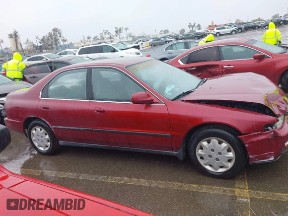 1996 Honda Accord LX with VIN 1HGCD5639TA011773, listed as a IAAI auction lot 41583086 with 148,439 mi miles and . Bid and sale history available at carsss.com. Image 13.