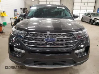 2023 Ford Explorer XLT with VIN 1FMSK8DH6PGB89641, listed as a Copart auction lot 48202405 with 16,758 mi miles and Salvage Title. Bid and sale history available at carsss.com. Image 5.