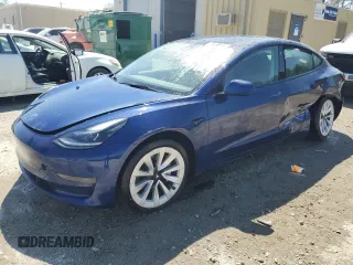 2022 Tesla Model 3 with VIN 5YJ3E1EA1NF370825, listed as a Copart auction lot 51017325 with 95,978 mi miles and Salvage Title. Bid and sale history available at carsss.com. Image 1.