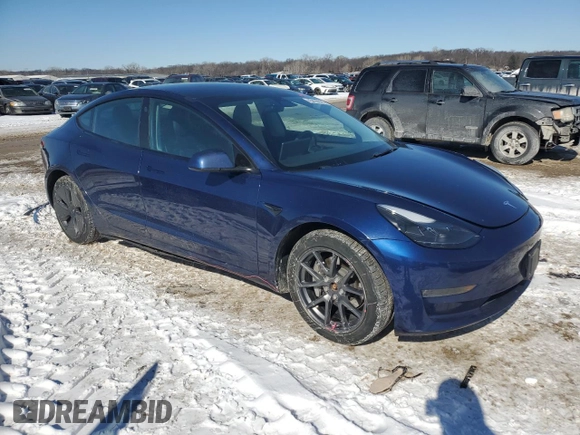 2022 Tesla Model 3 Long Range z VIN 5YJ3E1EB4NF143606, wystawiony jako Copart lot #45499095 z przebiegiem 119 143 mil mil oraz Szkoda całkowita • Salvage title. Historia ofert i sprzedaży dostępna na DreamBid. Obrazek 4.