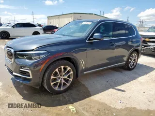 2020 BMW X5 sDrive40i with VIN 5UXCR4C01L9B35432, listed as a Copart auction lot 54367635 with 63,077 mi miles and Salvage title. Bid and sale history available at DreamBid. Image 1.