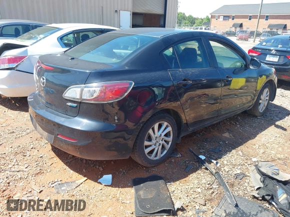 2012 Mazda 3 i Touring z VIN JM1BL1V70C1541141, wystawiony jako IAAI lot #42234171 z przebiegiem 105 737 mil mil oraz . Historia ofert i sprzedaży dostępna na DreamBid. Obrazek 4.