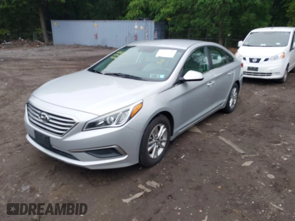 2016 Hyundai Sonata SE с VIN 5NPE24AF7GH377089, выставлен на аукционе IAAI как лот 42467798 с пробегом 149 652 миль миль и . История ставок и продаж доступна на DreamBid. Изображение 18.
