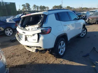 2021 Jeep Compass Altitude with VIN 3C4NJCBB7MT567415, listed as a IAAI auction lot 41316511 with 120,873 mi miles. Bid and sale history available at carsss.com. Image 4.