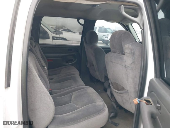 2007 GMC Sierra 1500 Classic SL with VIN 2GTEC13V571169357, listed as a IAAI auction lot 41709256 with 250,542 mi miles. Bid and sale history available at carsss.com. Image 8.