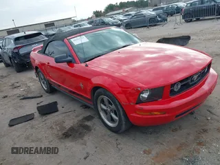 2006 Ford Mustang Standard z VIN 1ZVHT84N865231297, wystawiony jako IAAI lot #41253713 z przebiegiem 133 331 mil mil oraz . Historia ofert i sprzedaży dostępna na DreamBid. Obrazek 1.