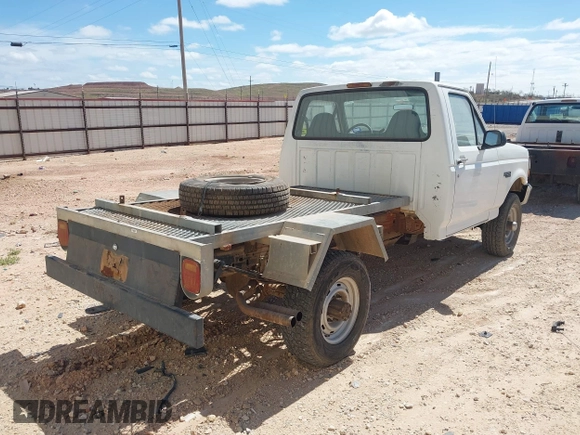 1996 Ford F-250 with VIN 1FDHF26H4TEB72271, listed as a IAAI auction lot 41891111 with 35,506 mi miles and . Bid and sale history available at DreamBid. Image 4.