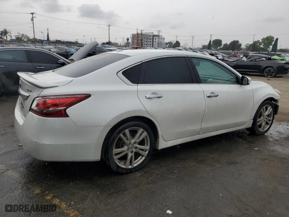 2013 Nissan Altima 3.5 SL with VIN 1N4BL3AP2DN471899, listed as a Copart auction lot 47875645 with 117,839 mi miles and Salvage Title. Bid and sale history available at carsss.com. Image 3.