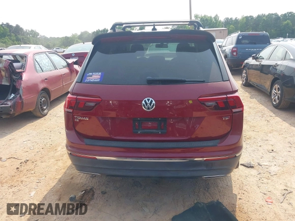 2018 Volkswagen Tiguan SEL with VIN 3VV3B7AX9JM054814, listed as a IAAI auction lot 42394400 with 92,160 mi miles and . Bid and sale history available at DreamBid. Image 16.