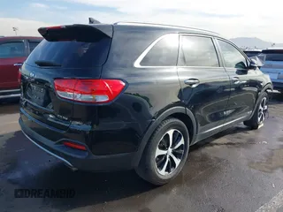 2017 Kia Sorento EX with VIN 5XYPHDA55HG233354, listed as a IAAI auction lot 41128779 with 122,058 mi miles and . Bid and sale history available at DreamBid. Image 4.